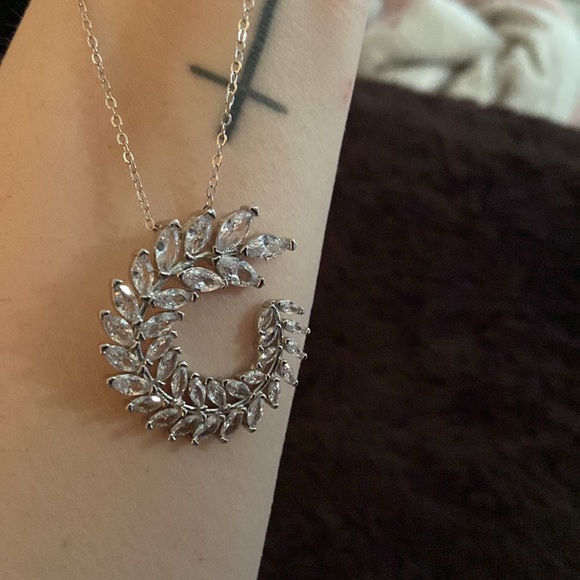 Ladies cz and sterling silver necklace - Picture 4 of 4